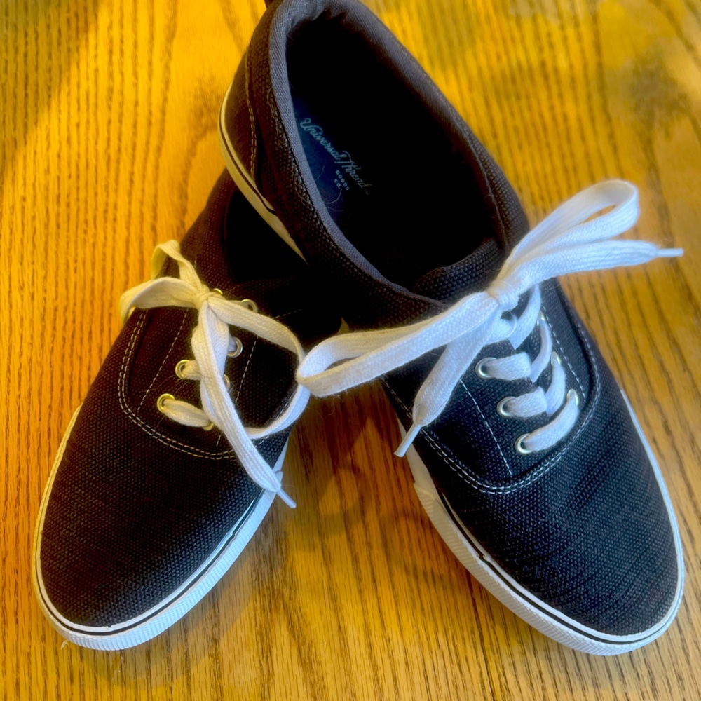 Universal Thread Navy Sneakers